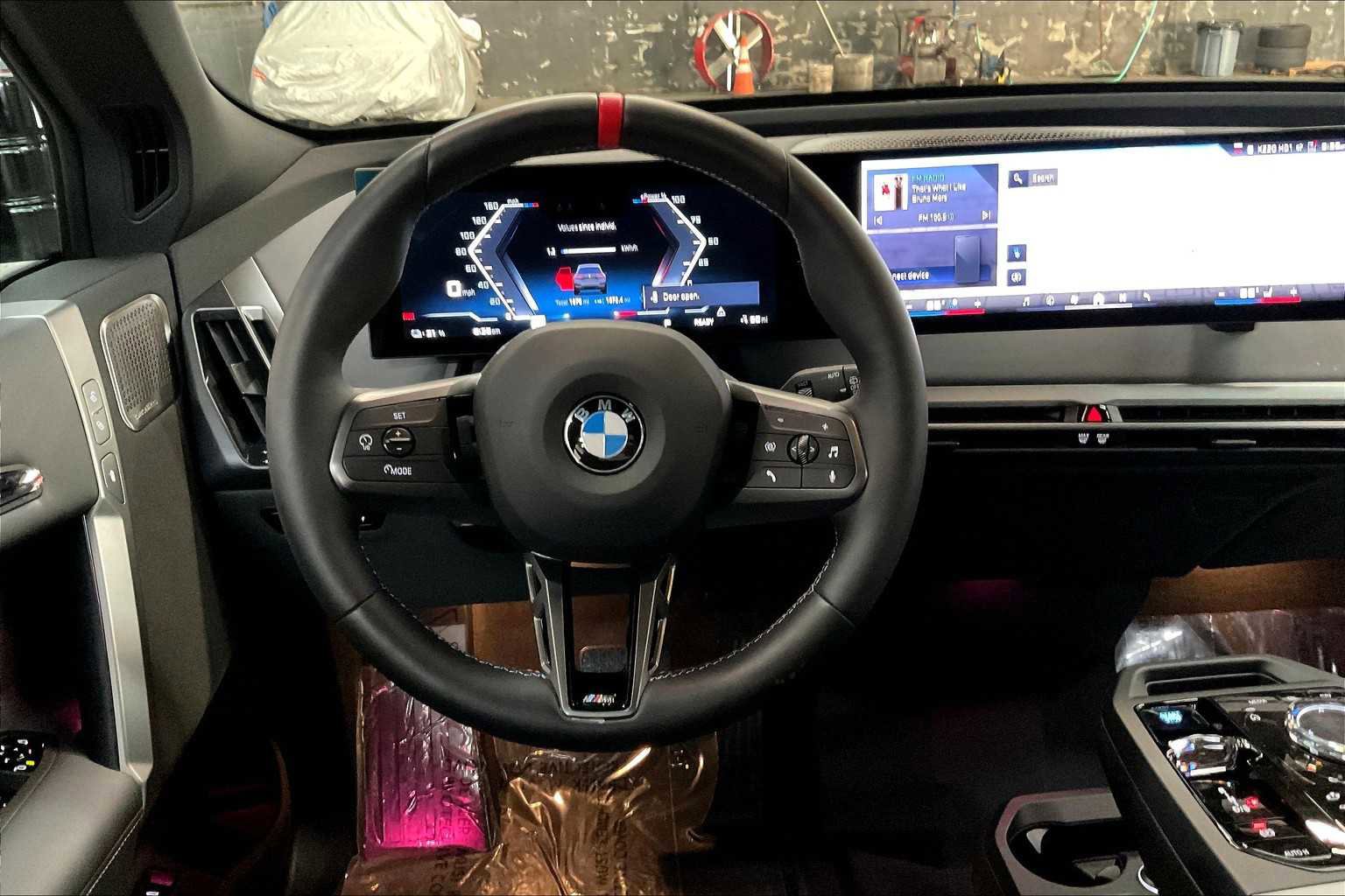 Used 2025 BMW iX M60 image 8