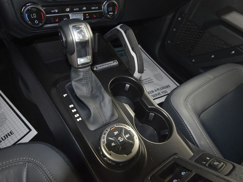 Used 2023 Ford Bronco Outer Banks image 21