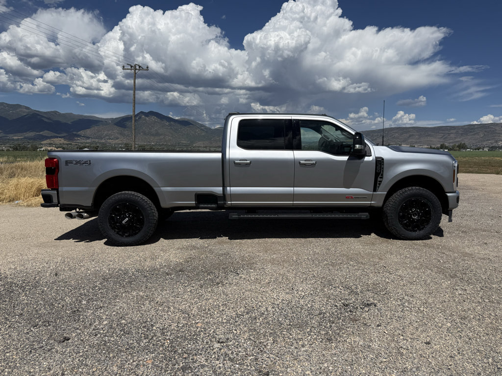 Used 2024 Ford F350 Lariat w/ Lariat Ultimate Package AWD/4WD image 8