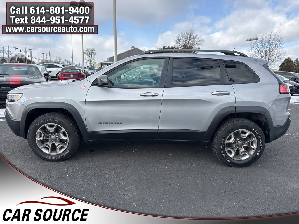 Used 2019 Jeep Cherokee Trailhawk AWD/4WD image 4