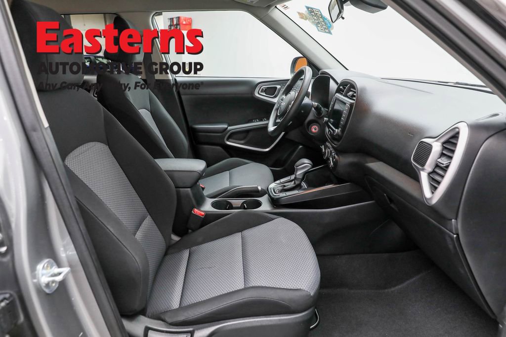 Used 2023 Kia Soul LX w/ Option Group 015 image 24