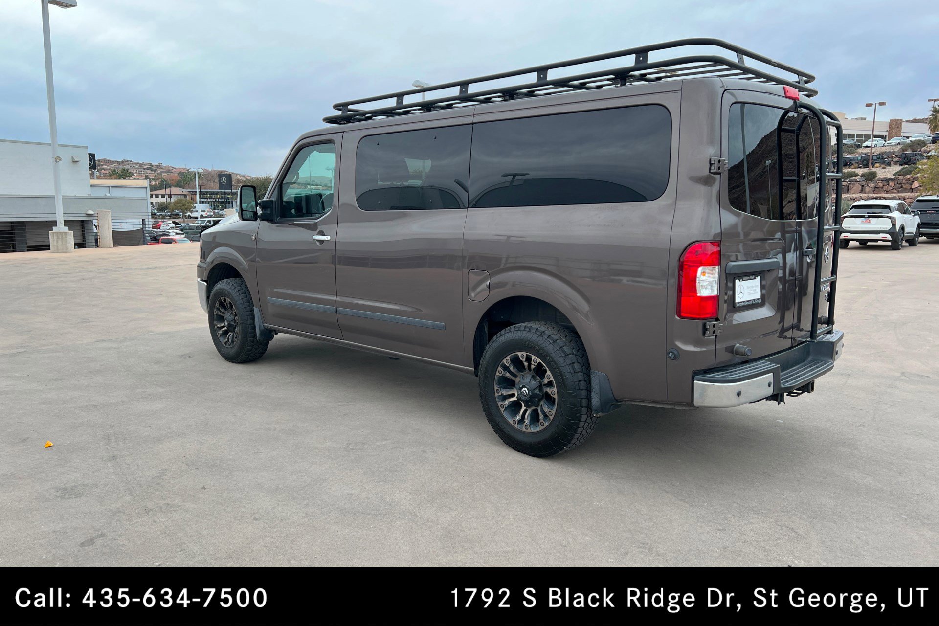 Used 2018 Nissan NV 3500 SL image 3