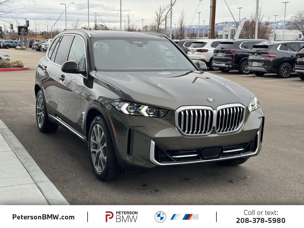 New 2026 BMW X5 xDrive50e image 9