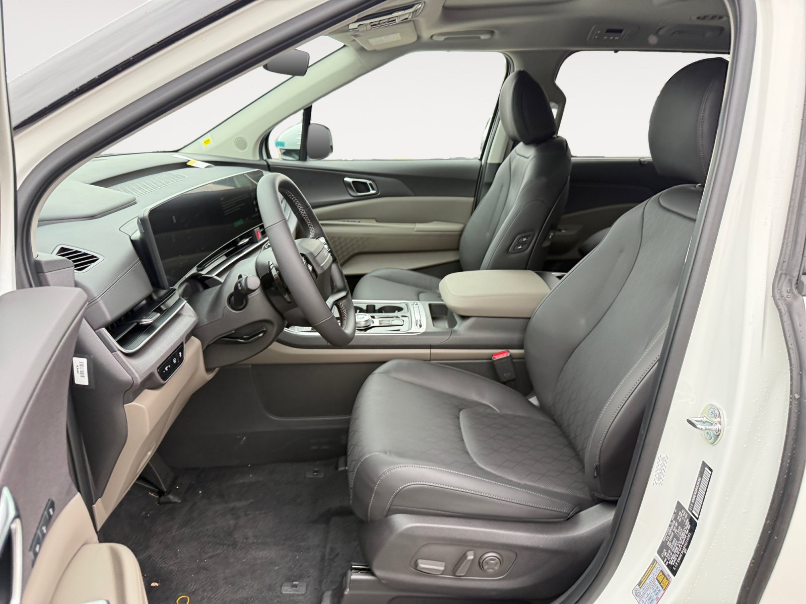 New 2027 Kia Carnival SX FWD image 10