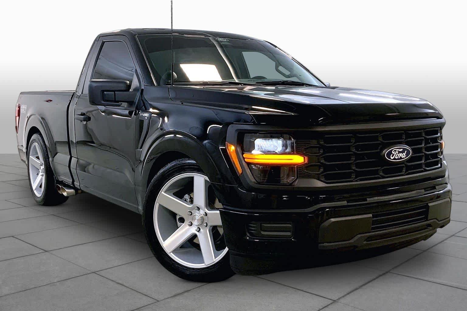 Used 2024 Ford F150 XL RWD image 2