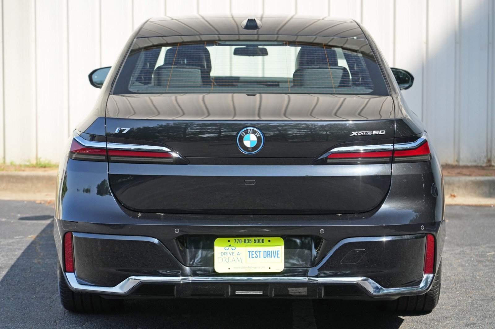 Used 2023 BMW i7 xDrive60 w/ Executive Package 2 AWD/4WD image 72