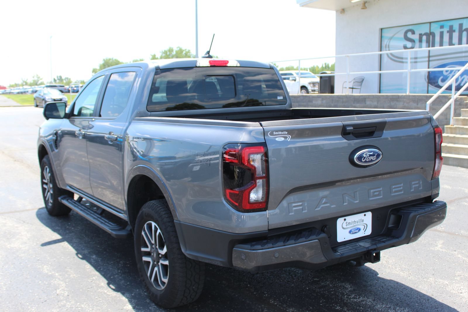 Used 2024 Ford Ranger Lariat w/ Advanced Towing Package AWD/4WD image 3