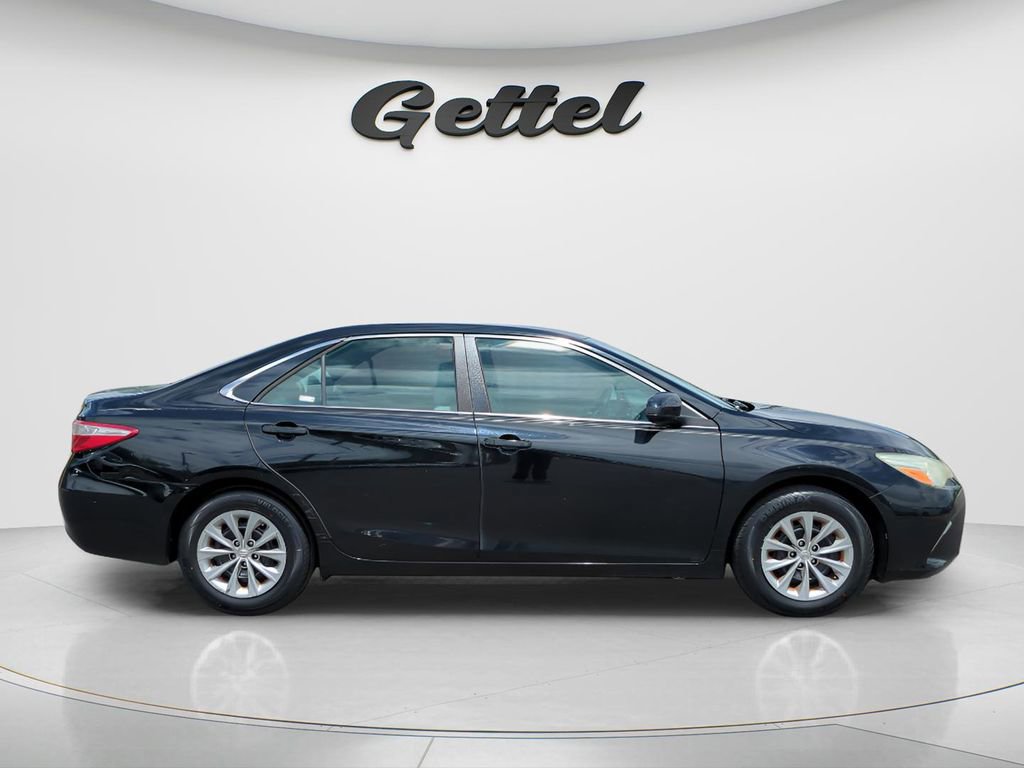 Used 2015 Toyota Camry LE FWD image 7