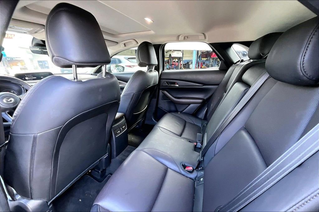 Used 2020 MAZDA CX-30 FWD w/ Premium Package image 16