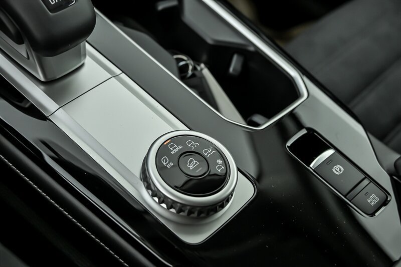 New 2026 Mitsubishi Outlander SE FWD image 25