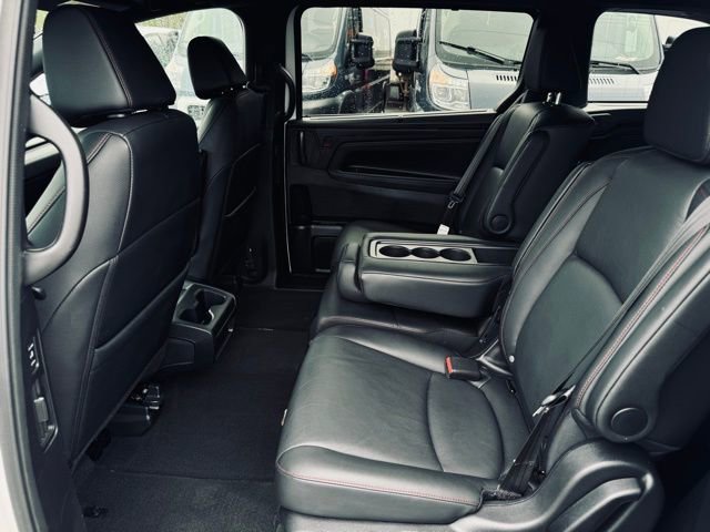 Used 2025 Honda Odyssey Sport-L image 22