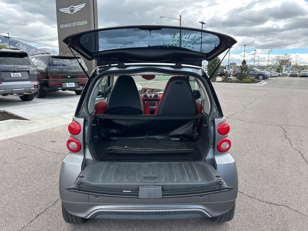 Used 2013 smart fortwo pure image 11