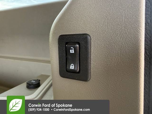 Used 2004 HUMMER H2 w/ Preferred Equipment Group image 19