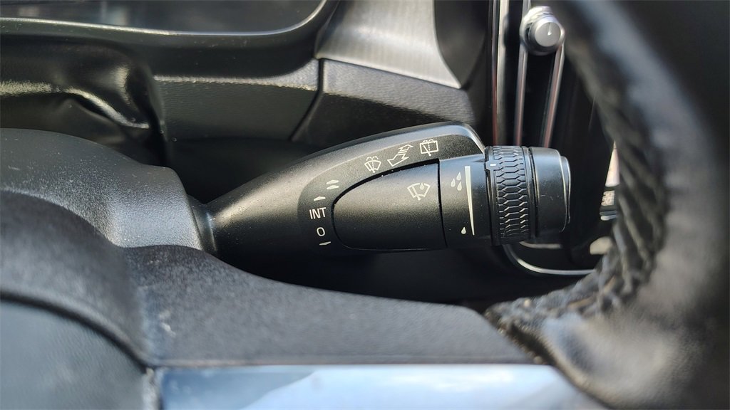 Certified 2023 Volvo XC40 B5 Plus w/ Driver Assist Package image 17