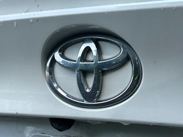 Used 2021 Toyota C-HR LE FWD image 15