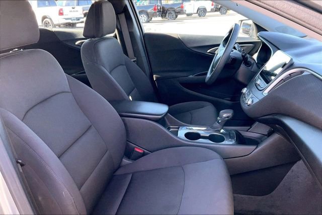 Used 2024 Chevrolet Malibu LS FWD image 7