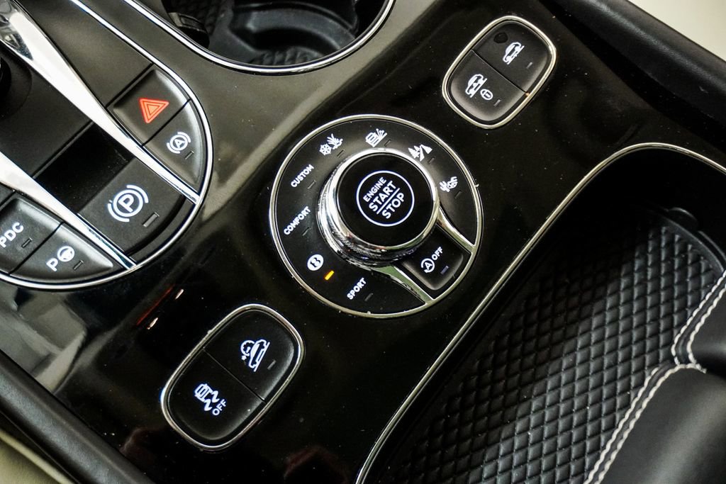 Used 2020 Bentley Bentayga Speed image 30