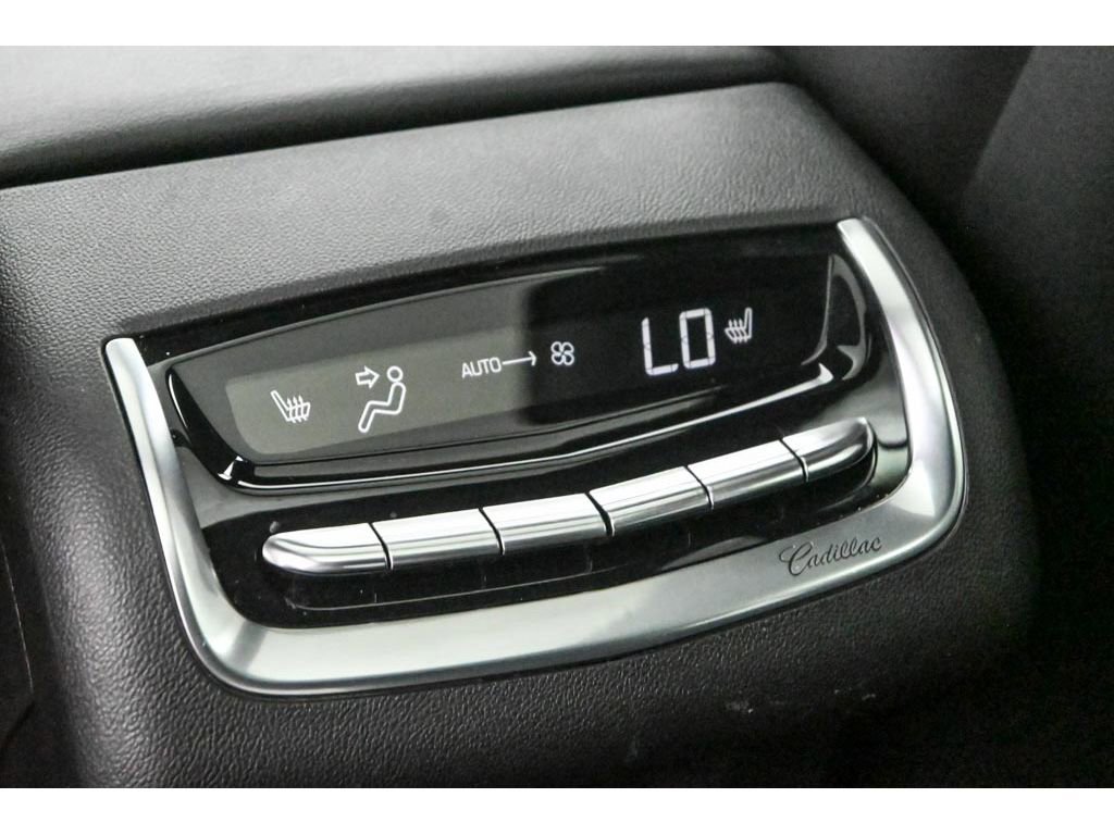 Used 2023 Cadillac XT6 Premium Luxury w/ Technology Package image 31