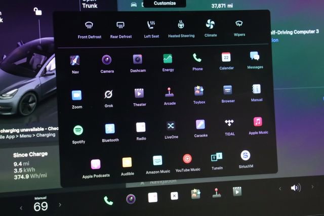 Used 2023 Tesla Model 3 Standard Range RWD image 18