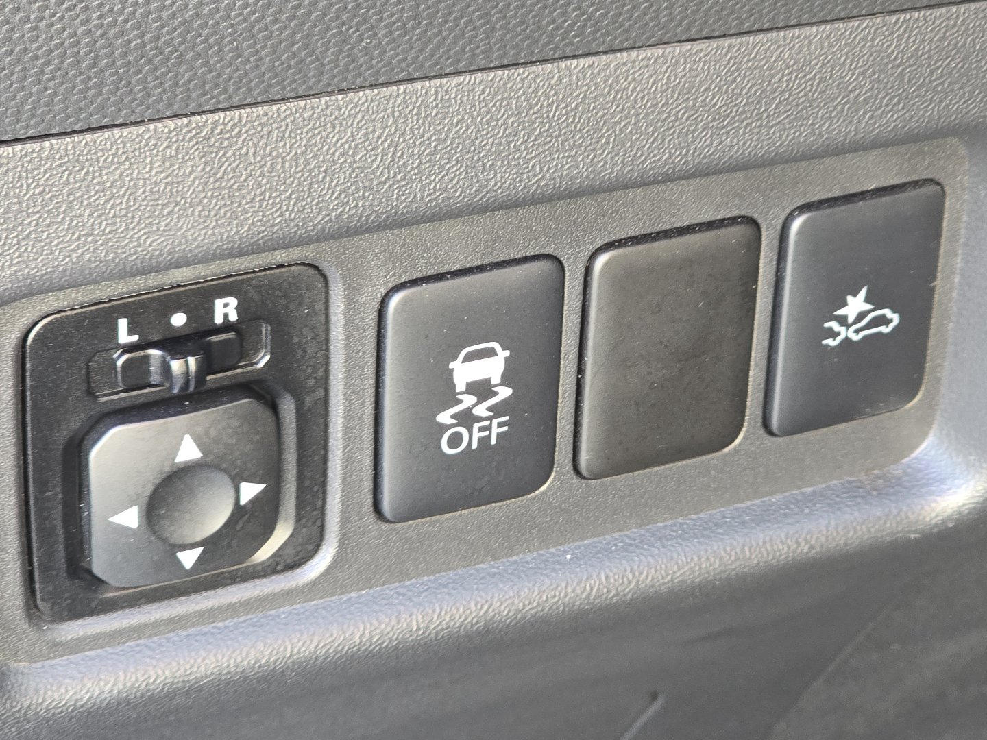 Used 2024 Mitsubishi Mirage ES FWD image 13