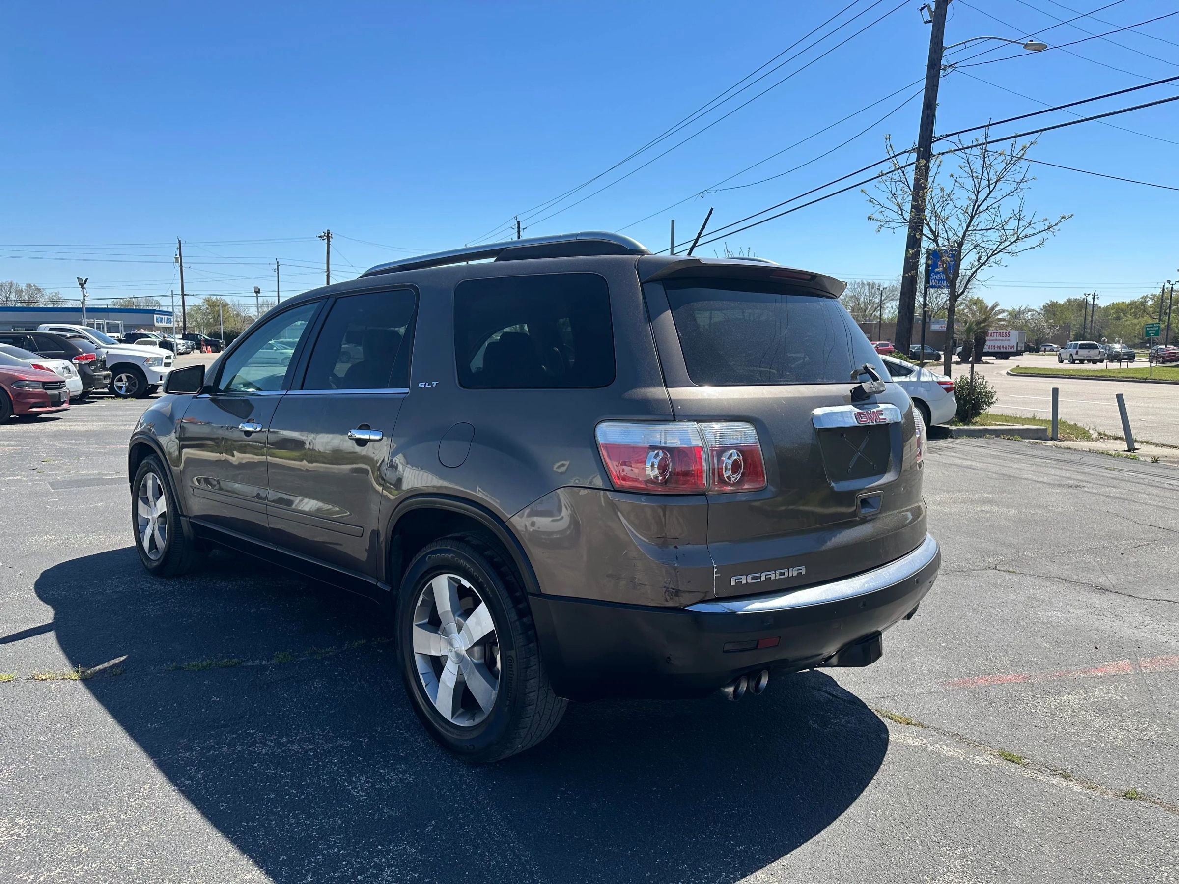 Used 2009 GMC Acadia SLT w/ Visibility Package FWD image 7