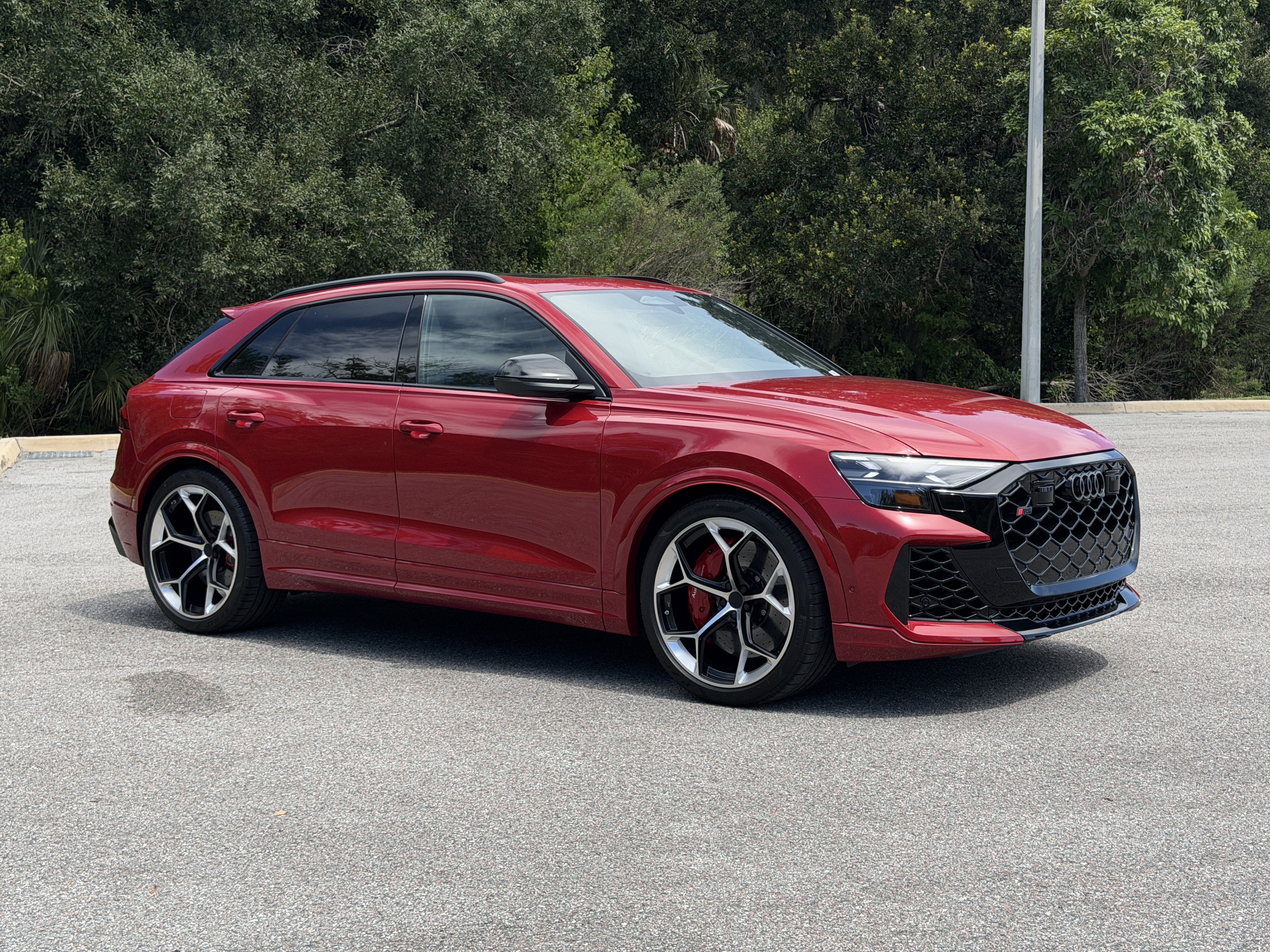 New 2027 Audi RS Q8 performance AWD/4WD image 1