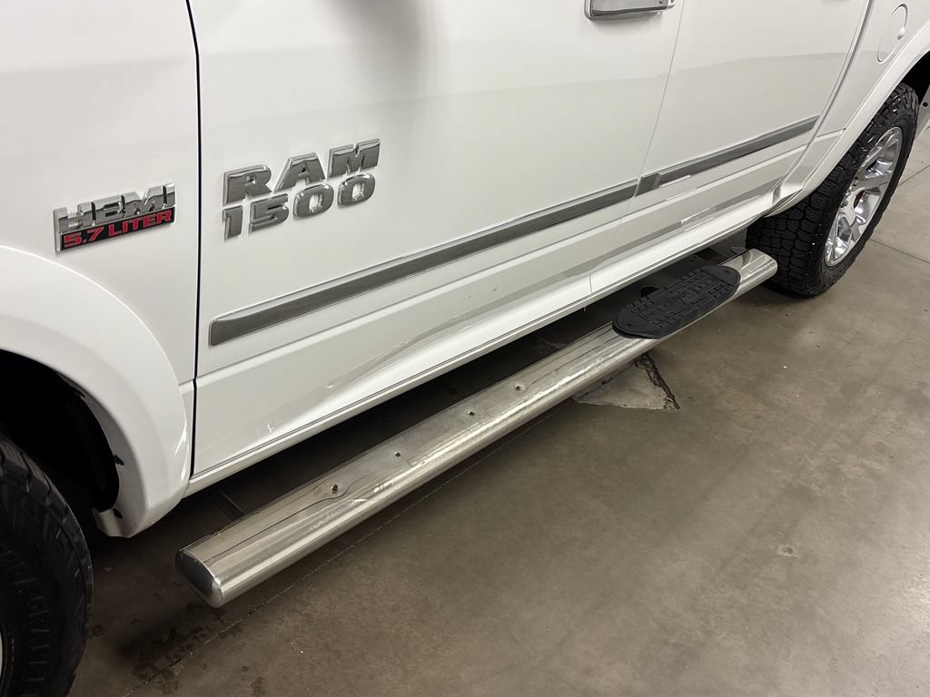 Used 2015 RAM 1500 Laramie w/ Convenience Group AWD/4WD image 11