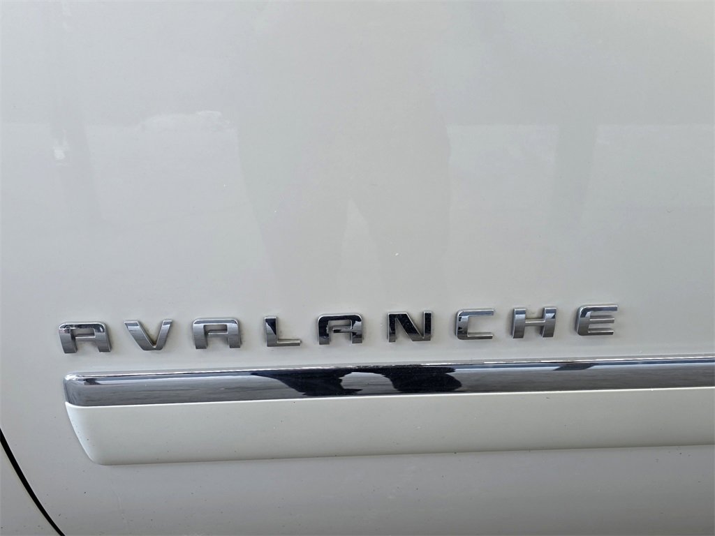 Used 2012 Chevrolet Avalanche LTZ image 22