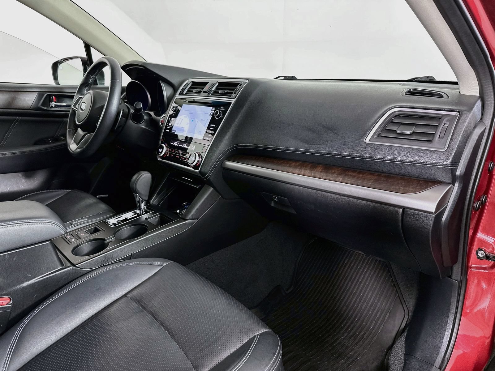 Used 2019 Subaru Outback 3.6R Limited AWD/4WD image 31