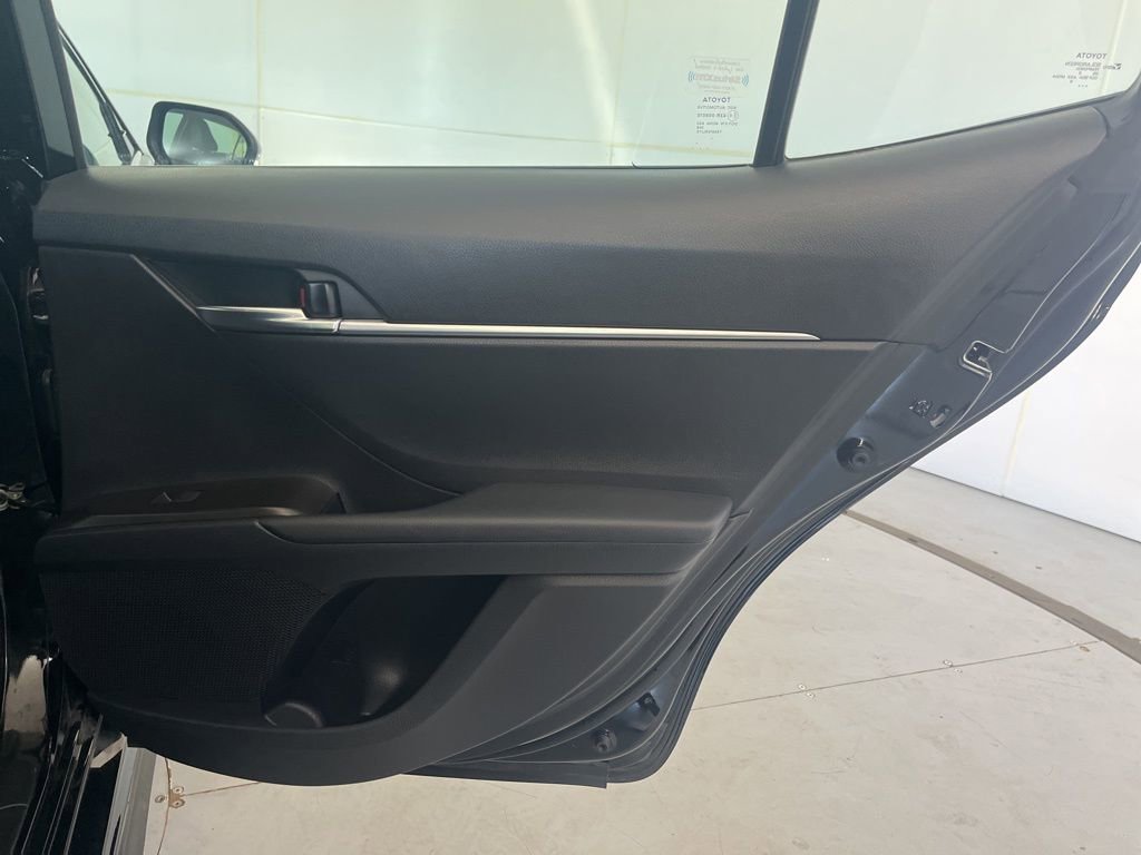 Used 2023 Toyota Camry SE FWD image 28