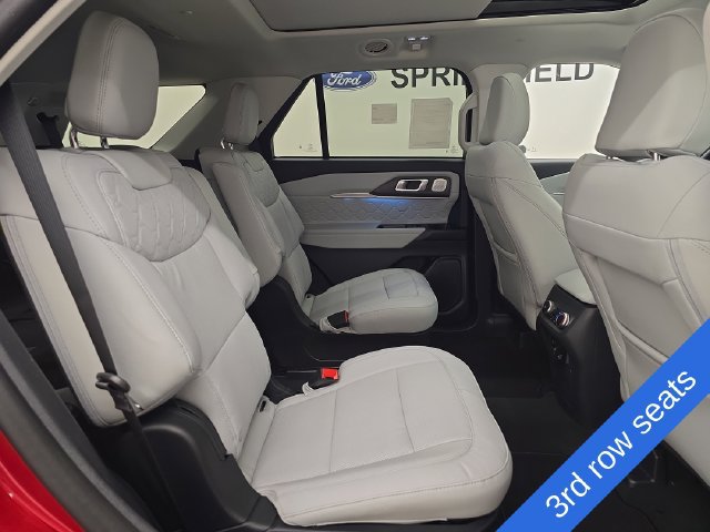 New 2026 Ford Explorer Platinum w/ LUX Leather Package AWD/4WD image 13