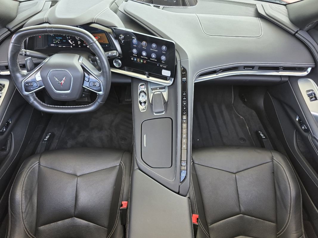 Used 2020 Chevrolet Corvette Stingray Coupe w/ Z51 Performance Package image 9