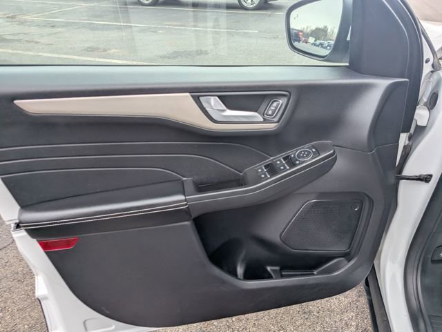Used 2022 Ford Escape SEL FWD image 14