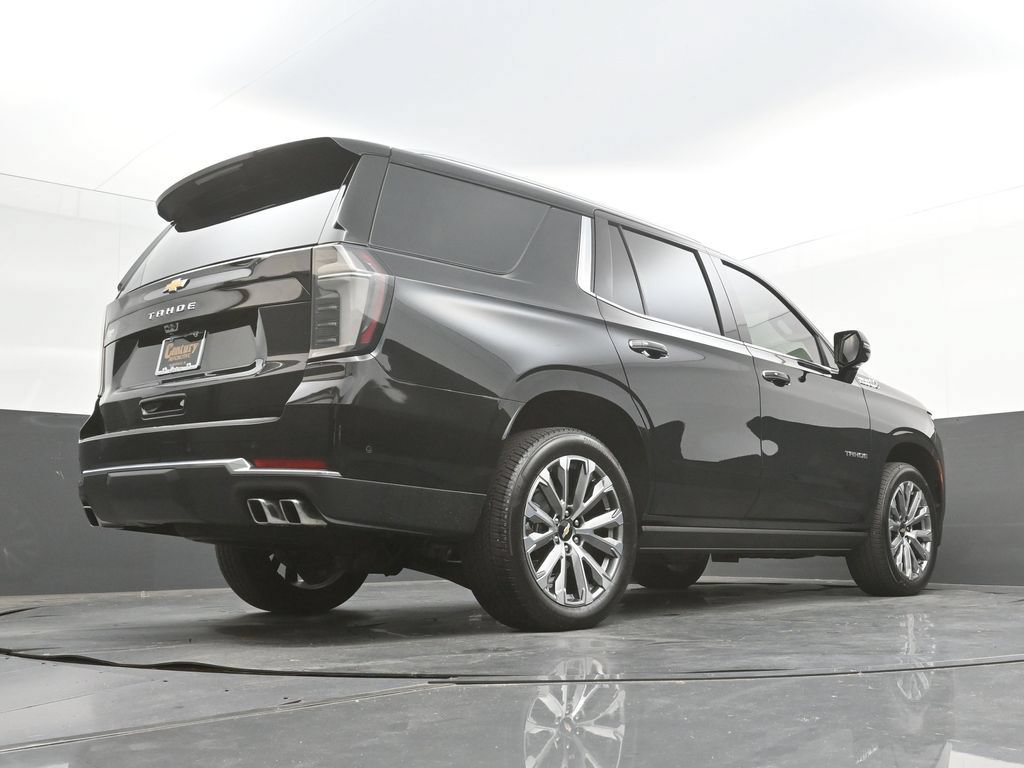 Used 2025 Chevrolet Tahoe High Country AWD/4WD image 46