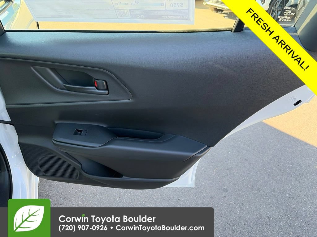New 2027 Toyota Prius Plug-In Hybrid FWD image 15