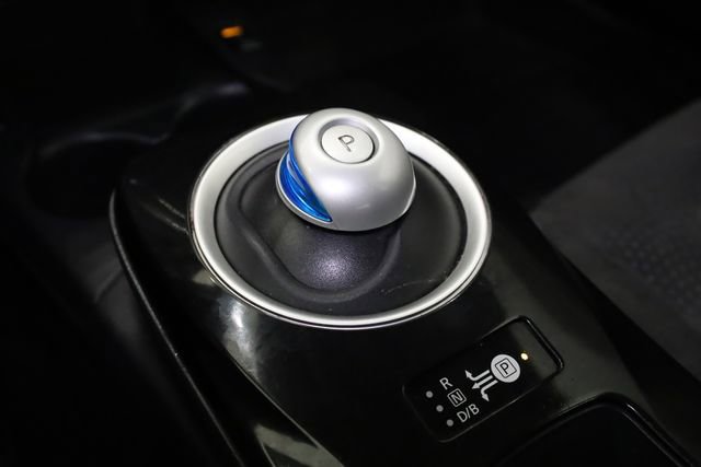 Used 2016 Nissan Leaf SV image 27