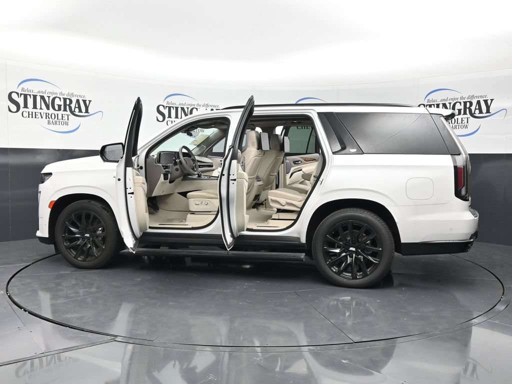 Used 2023 Cadillac Escalade Sport Platinum w/ LPO, ONYX Package AWD/4WD image 40