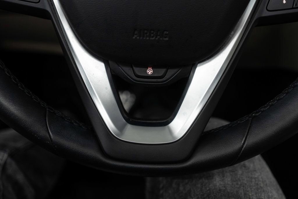 Used 2023 BMW 330e xDrive w/ Premium Package image 22