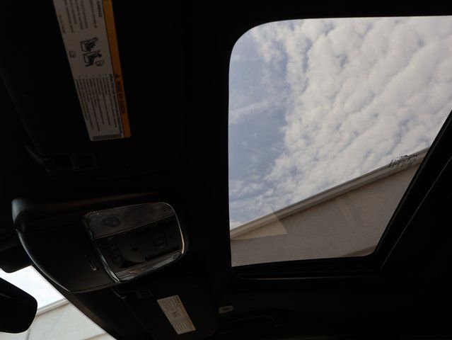 Used 2020 Jeep Grand Cherokee Limited image 34