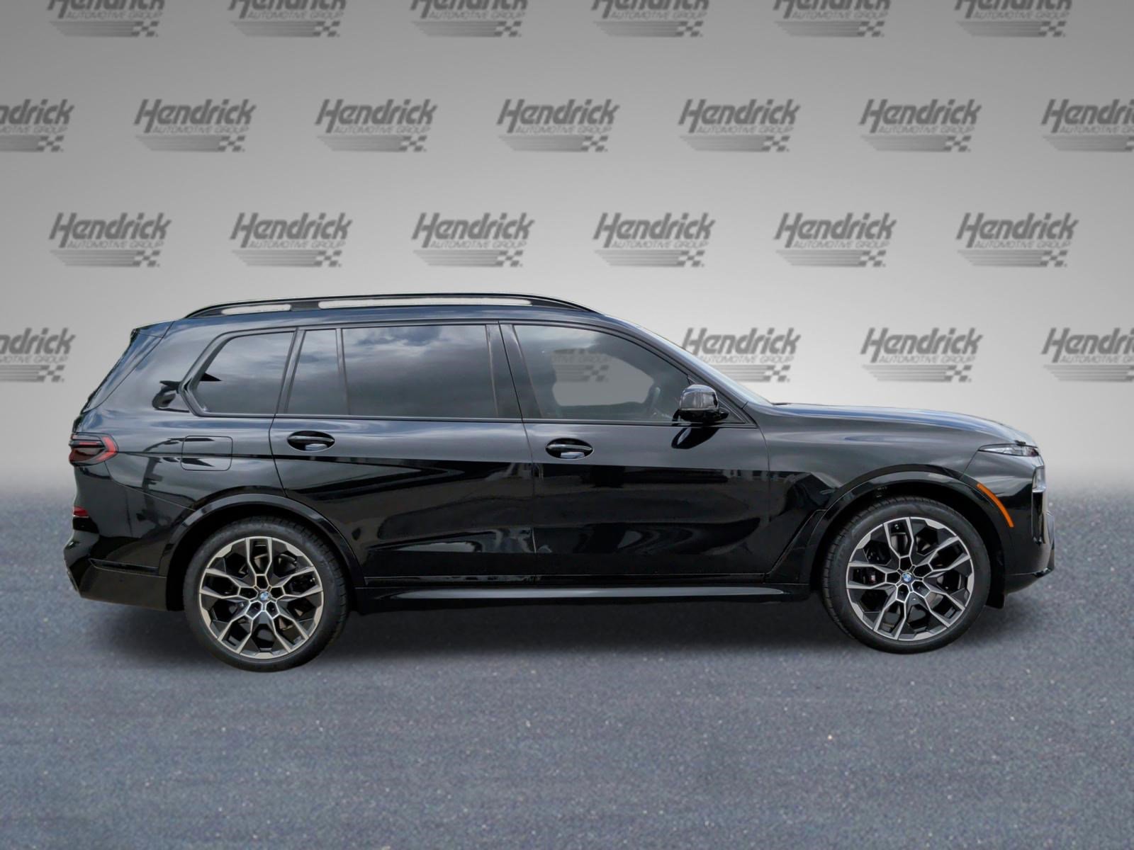 Certified 2026 BMW X7 xDrive40i w/ M Sport Package AWD/4WD image 6