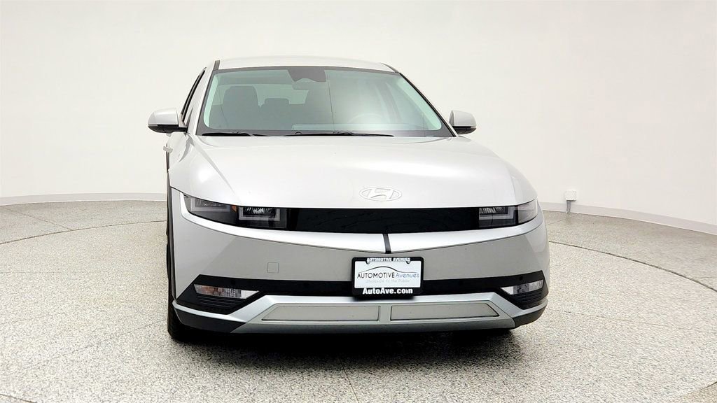 Used 2024 Hyundai Ioniq 5 SEL image 2