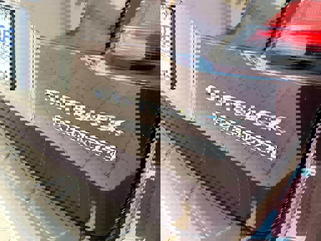 Used 2023 Subaru Outback Touring XT w/ Popular Package #2 image 12