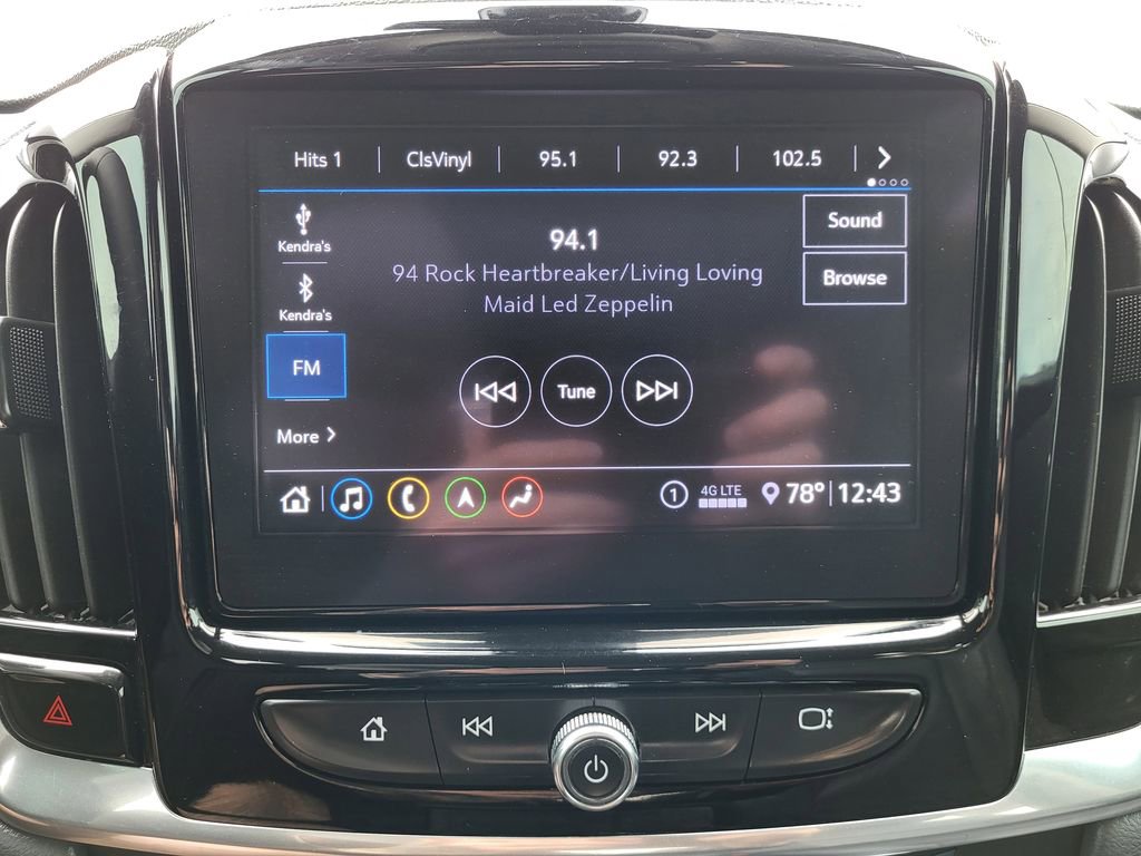 Used 2020 Chevrolet Traverse LT w/ LT Premium Package AWD/4WD image 13