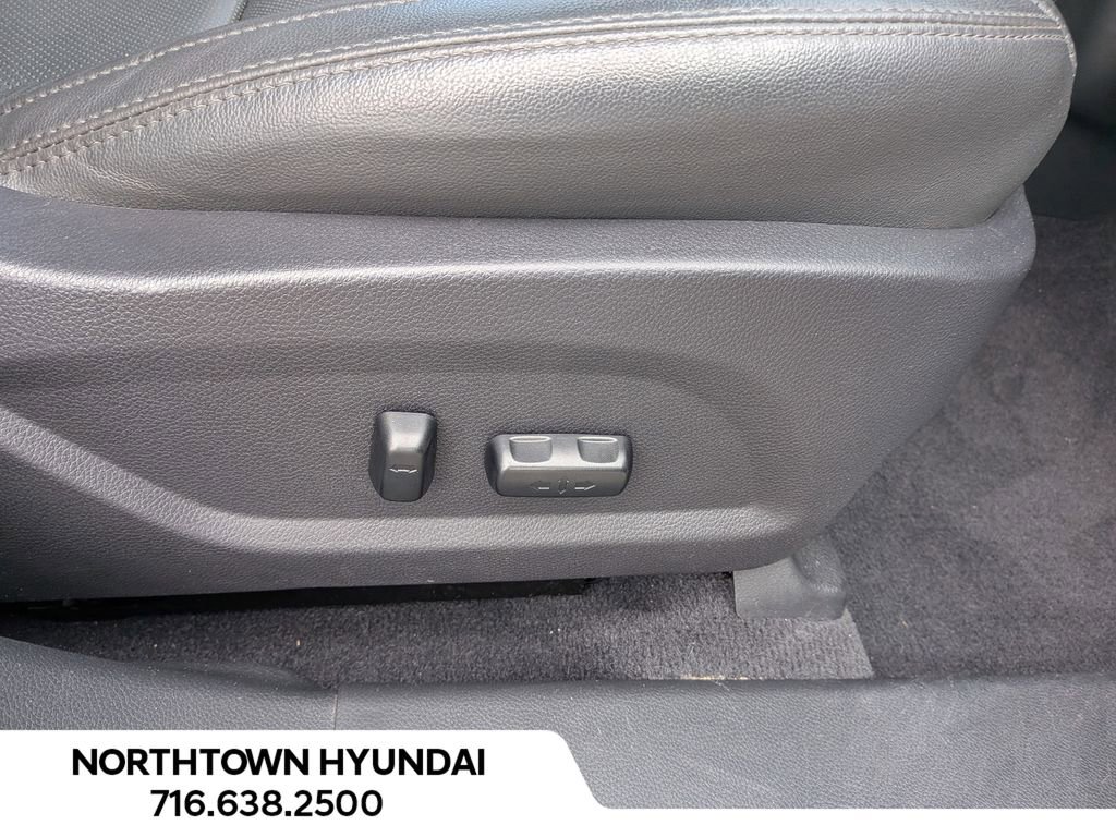 Used 2017 Hyundai Santa Fe Sport w/ 2.0T Ultimate Tech Package 05 image 41