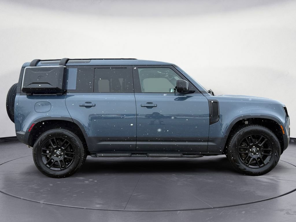 Used 2023 Land Rover Defender 110 S image 21
