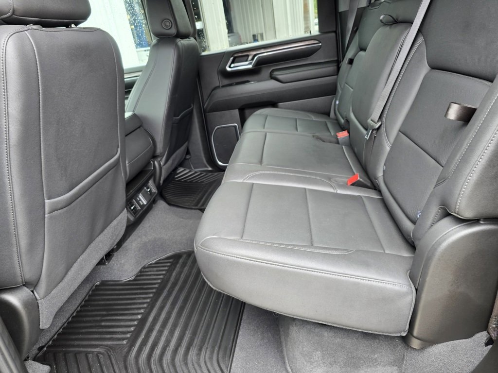 Used 2024 Chevrolet Silverado 2500 LTZ image 37