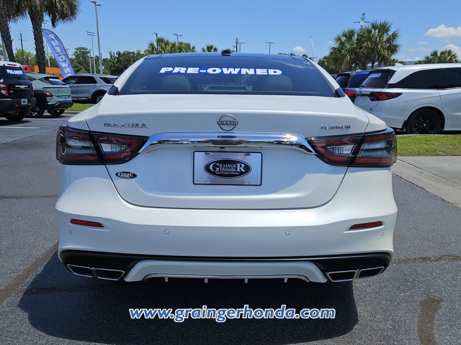 Used 2023 Nissan Maxima Platinum w/ Sport Mat Group FWD image 4