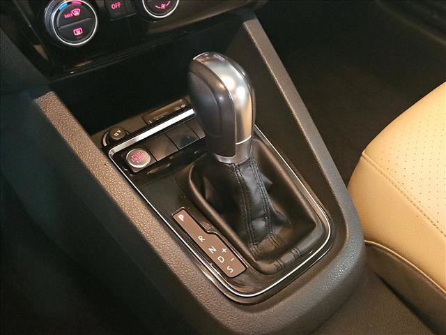 Used 2018 Volkswagen Jetta SEL FWD image 12