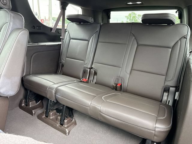 Used 2022 GMC Yukon XL Denali w/ Advanced Technology Package AWD/4WD image 24
