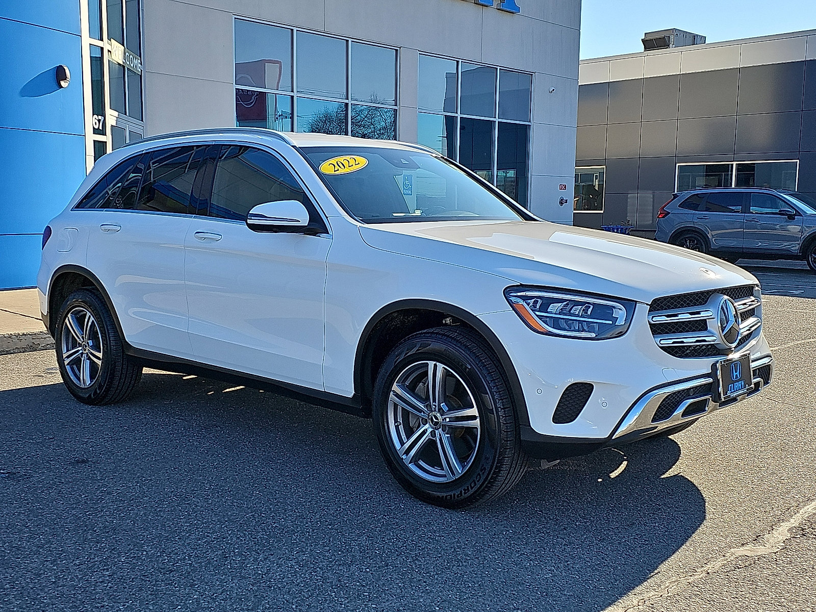 Used 2022 Mercedes-Benz GLC 300 4MATIC image 3